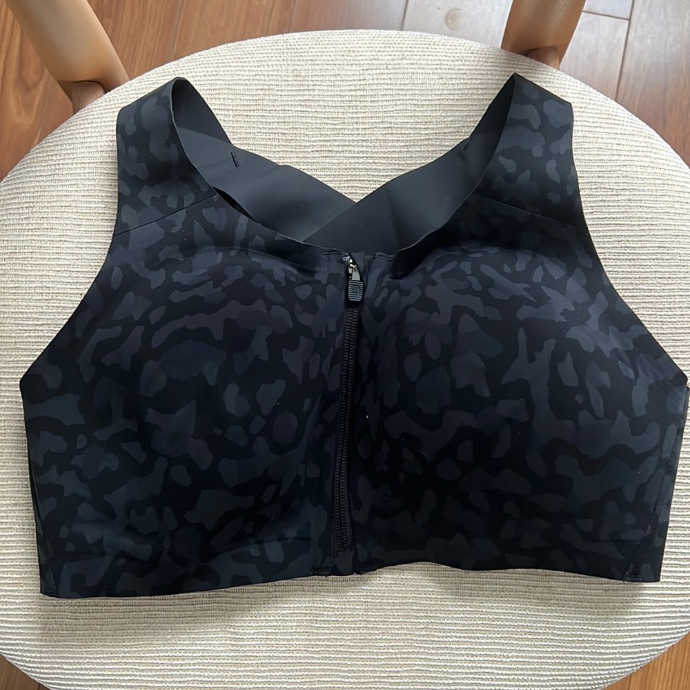 Lululemon workout bra